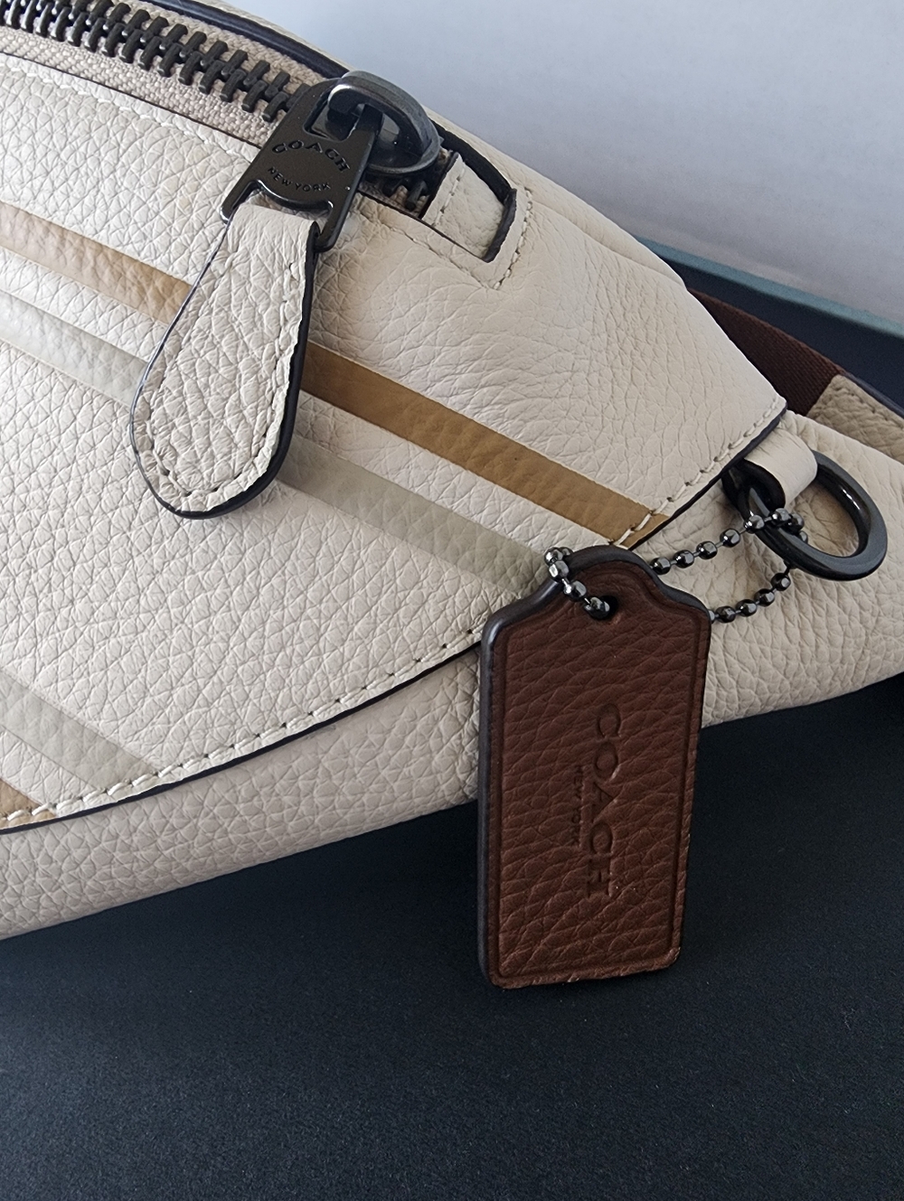 ✨️NWOT✨️ Coach Warren Belt Bag, Chalk & Brown, 2022, $378 MSRP - Picture 4 of 11